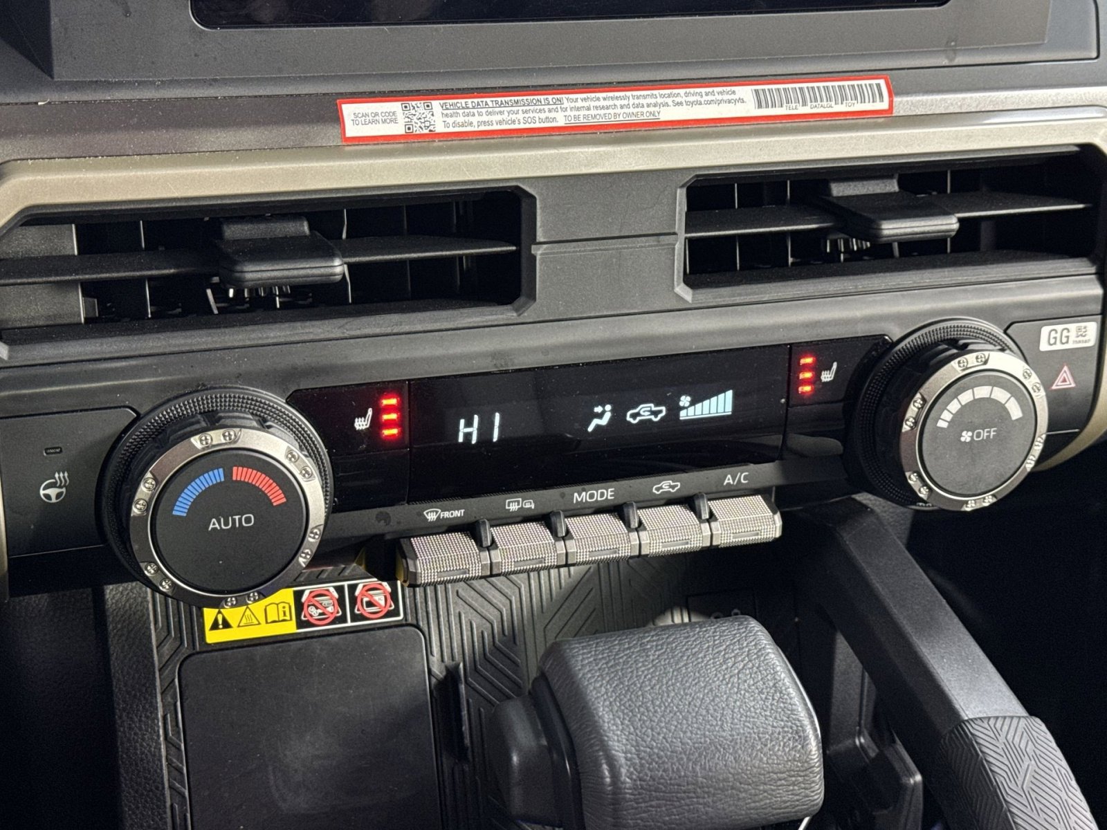 Used 2025 Toyota Tacoma TRD Sport w/ TRD Sport Upgrade Package image 25