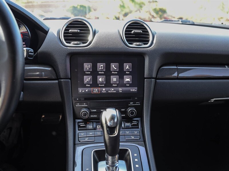 Used 2018 Porsche 718 Cayman S RWD image 34