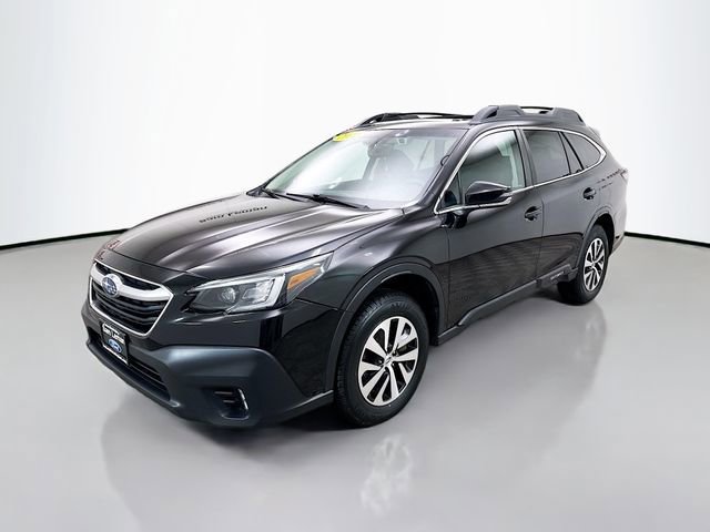 Used 2022 Subaru Outback Premium image 3