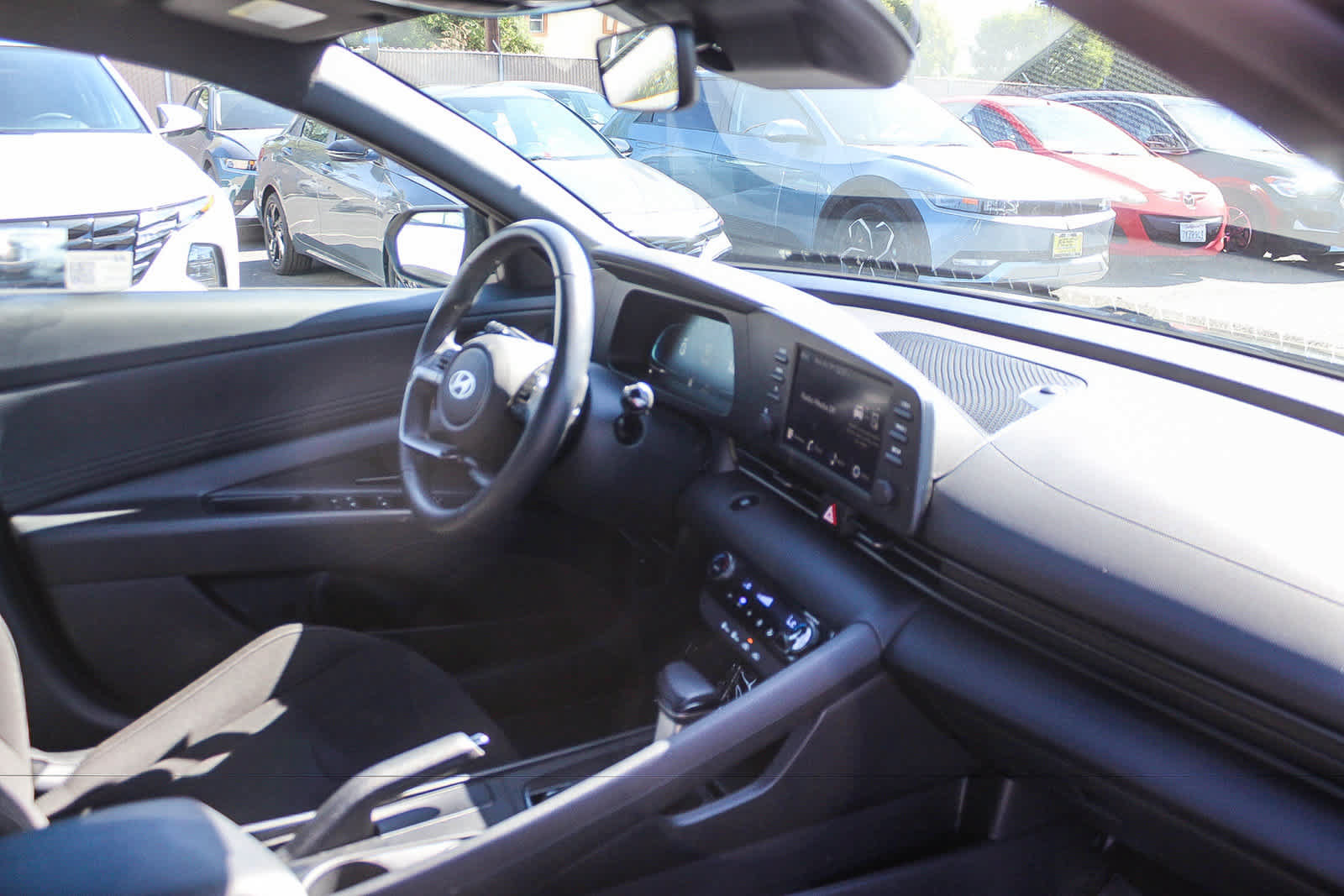 Certified 2025 Hyundai Elantra Sport w/ Cargo Package FWD image 21