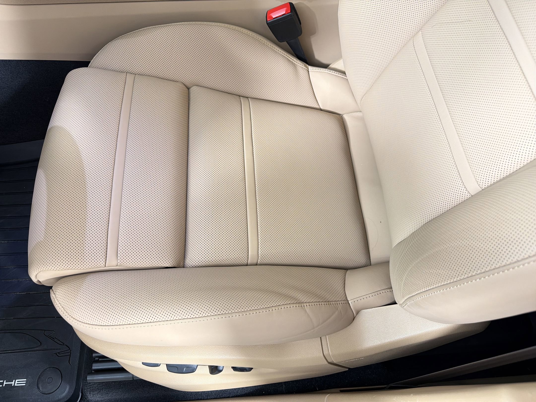 Certified 2023 Porsche Cayenne Platinum Edition AWD/4WD image 14