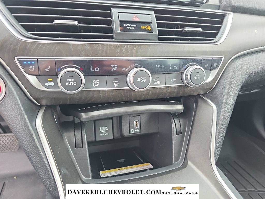 Used 2018 Honda Accord Touring image 15