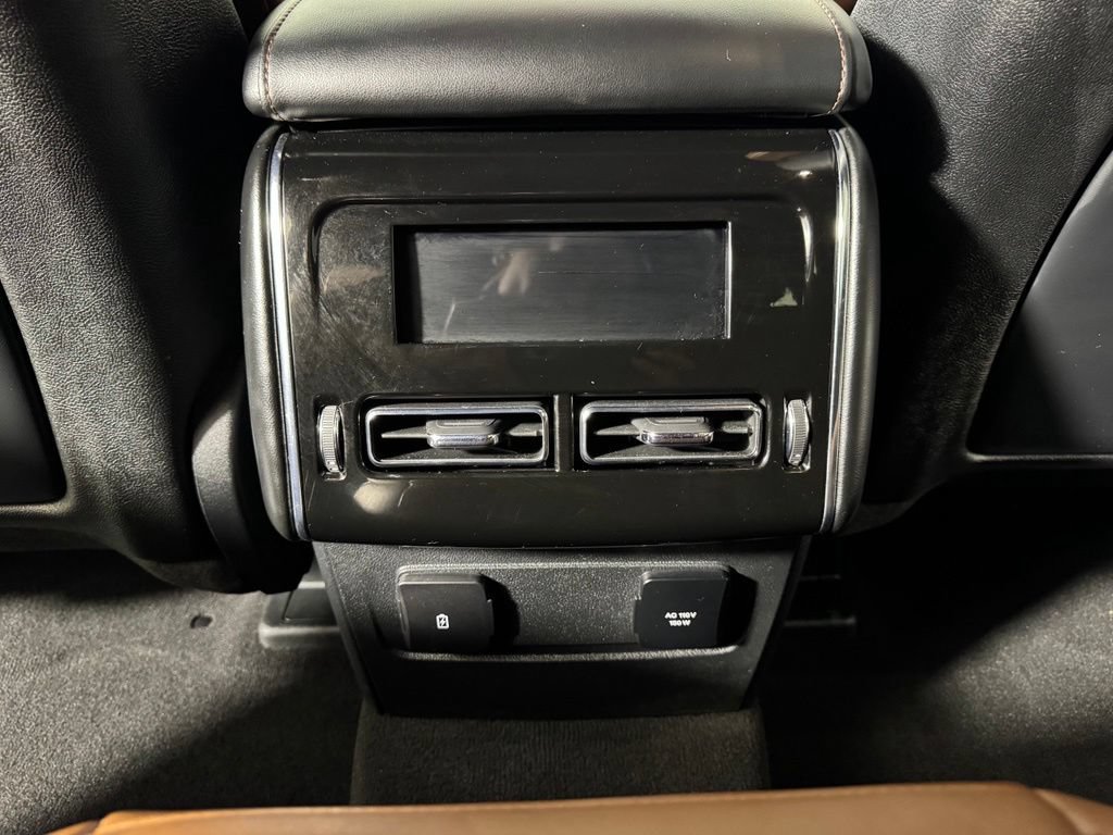 Certified 2023 Lincoln Aviator Reserve w/ Equipment Group 201A AWD/4WD image 11