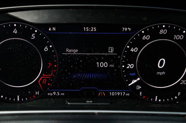 Used 2018 Volkswagen Golf R image 49