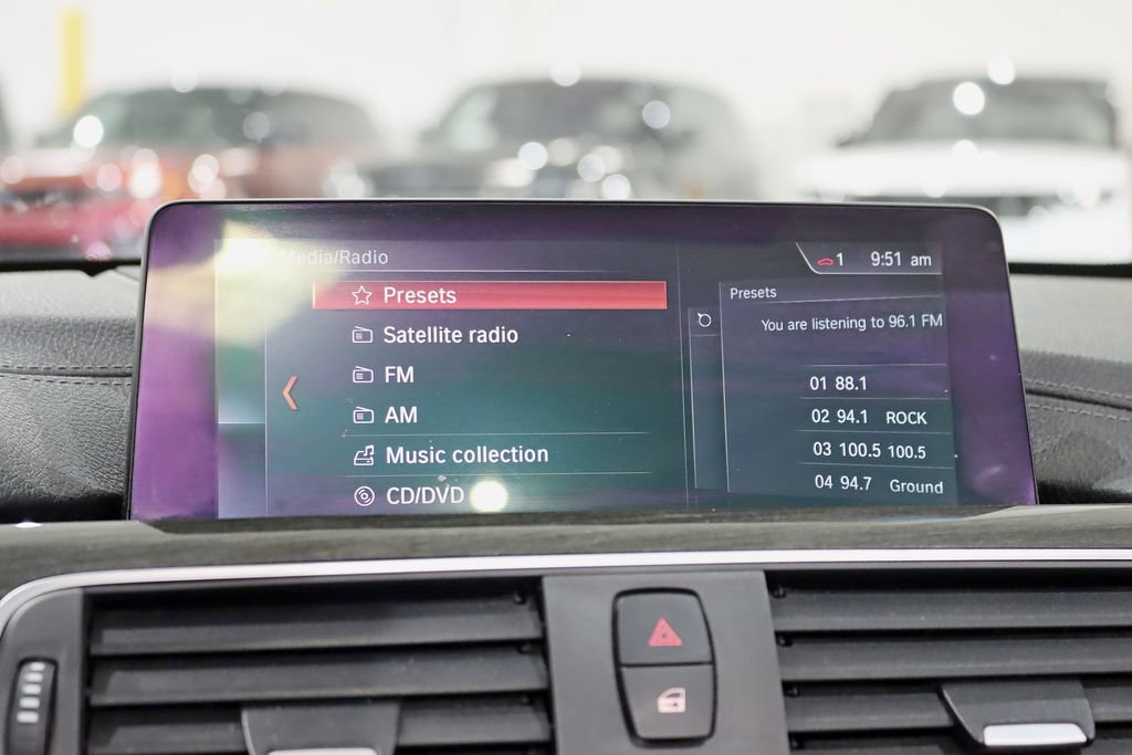 Used 2018 BMW M4 Convertible RWD image 26