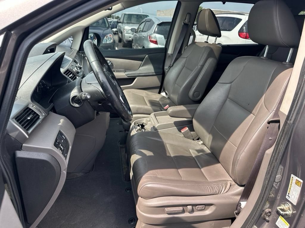 Used 2016 Honda Odyssey Touring image 17