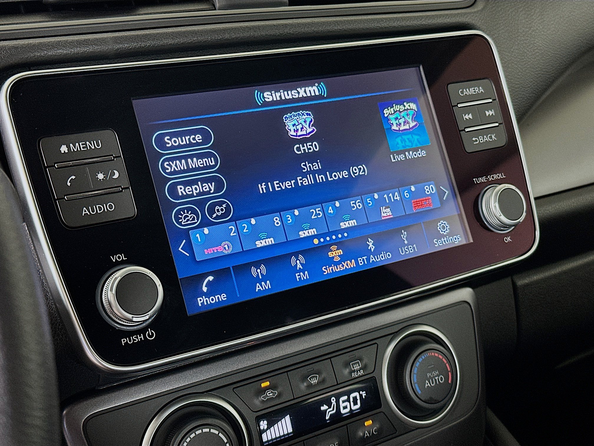 Used 2025 Nissan Leaf S FWD image 21