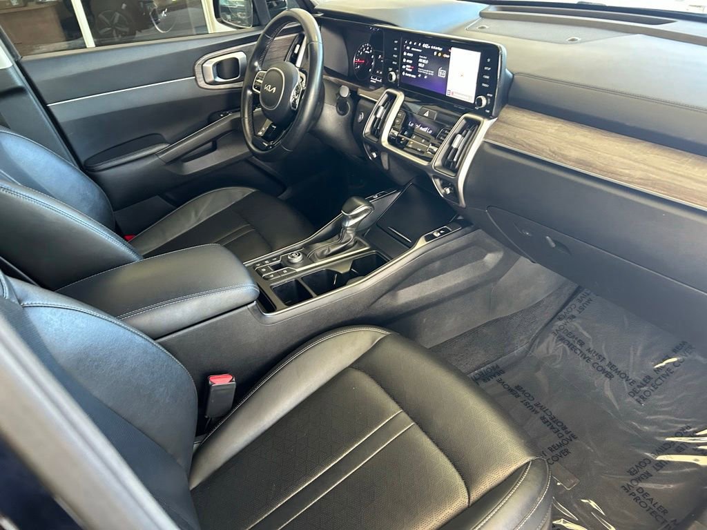 Used 2022 Kia Sorento EX FWD image 23
