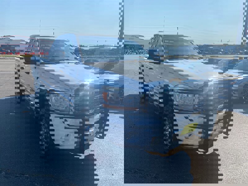 Used 2006 Dodge Ram 3500 Truck Laramie image 2