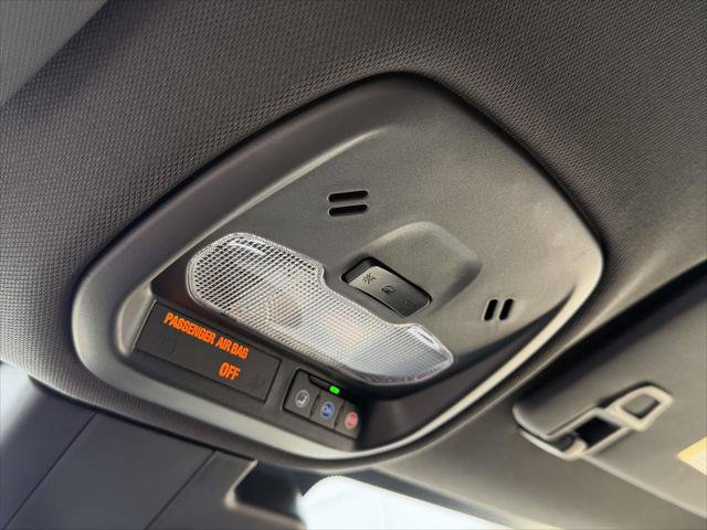 Used 2024 Buick Envista Sport Touring w/ Convenience I Package FWD image 34