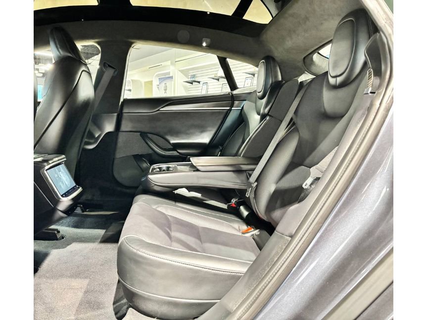 Used 2023 Tesla Model S Plaid image 22