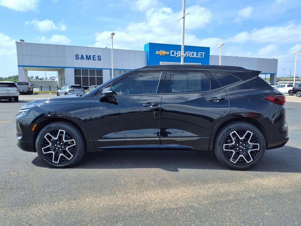 Used 2024 Chevrolet Blazer RS w/ Driver Confidence II Package image 4