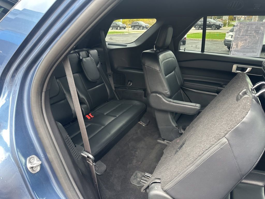 Used 2020 Ford Explorer XLT w/ Equipment Group 202A image 35