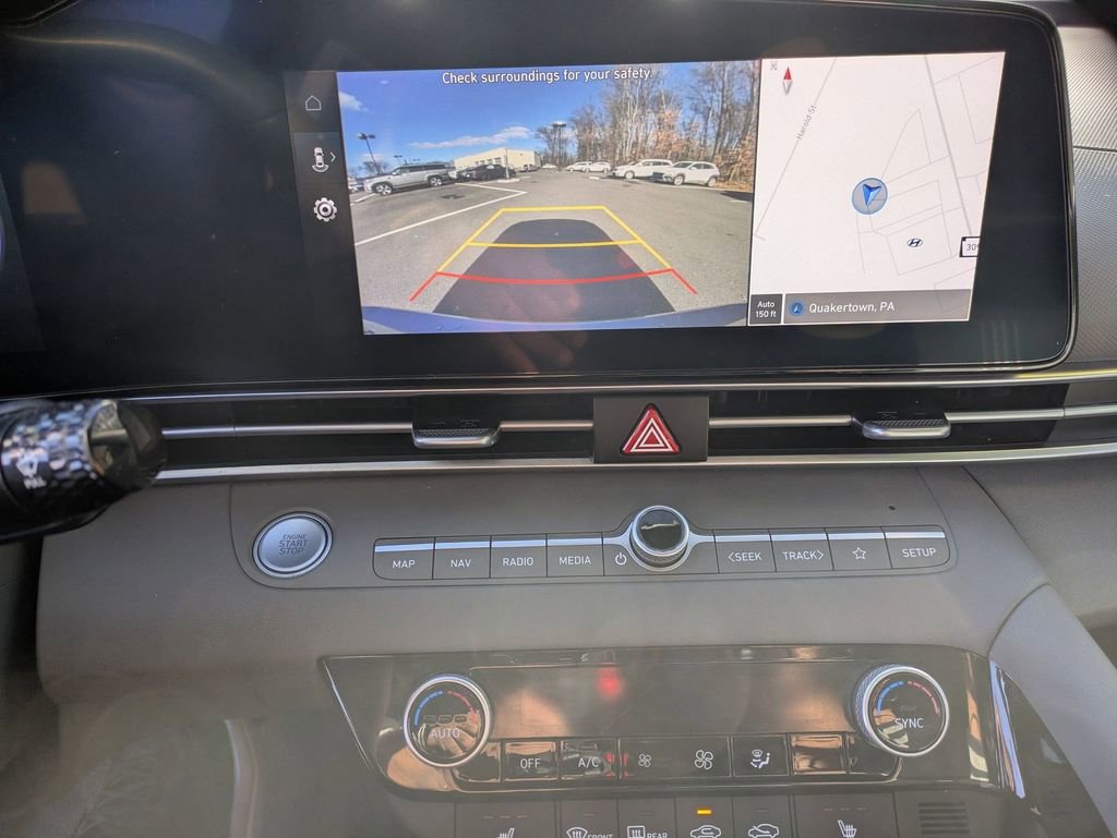 Certified 2023 Hyundai Elantra SEL w/ Convenience Package image 17