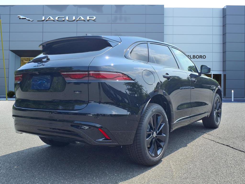 New 2026 Jaguar F-PACE R-Dynamic S image 2