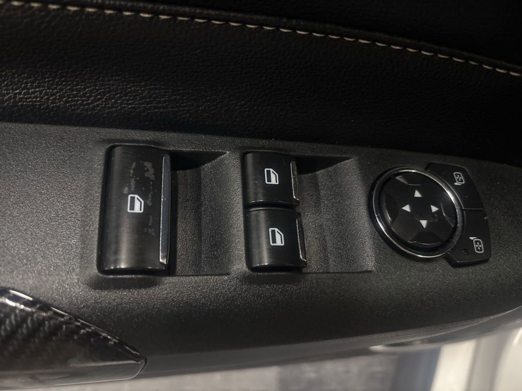 Used 2020 Ford Mustang Premium image 15