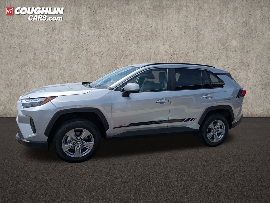 Used 2024 Toyota RAV4 XLE image 4