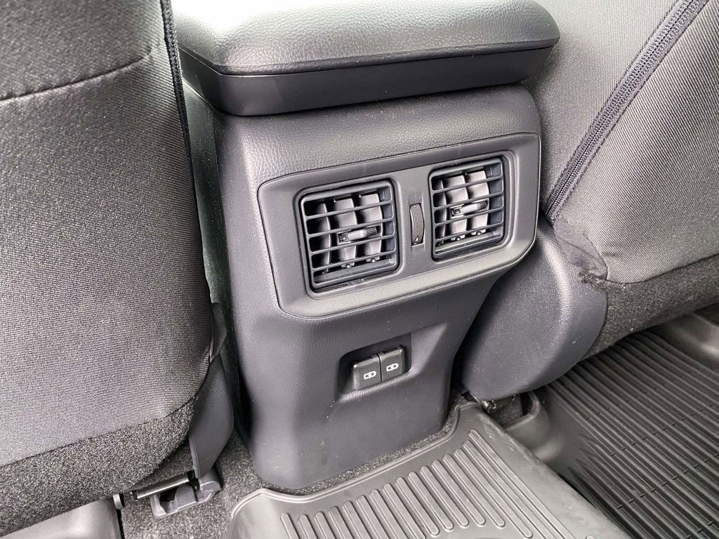 Used 2025 Toyota RAV4 XLE w/ Convenience Package FWD image 11