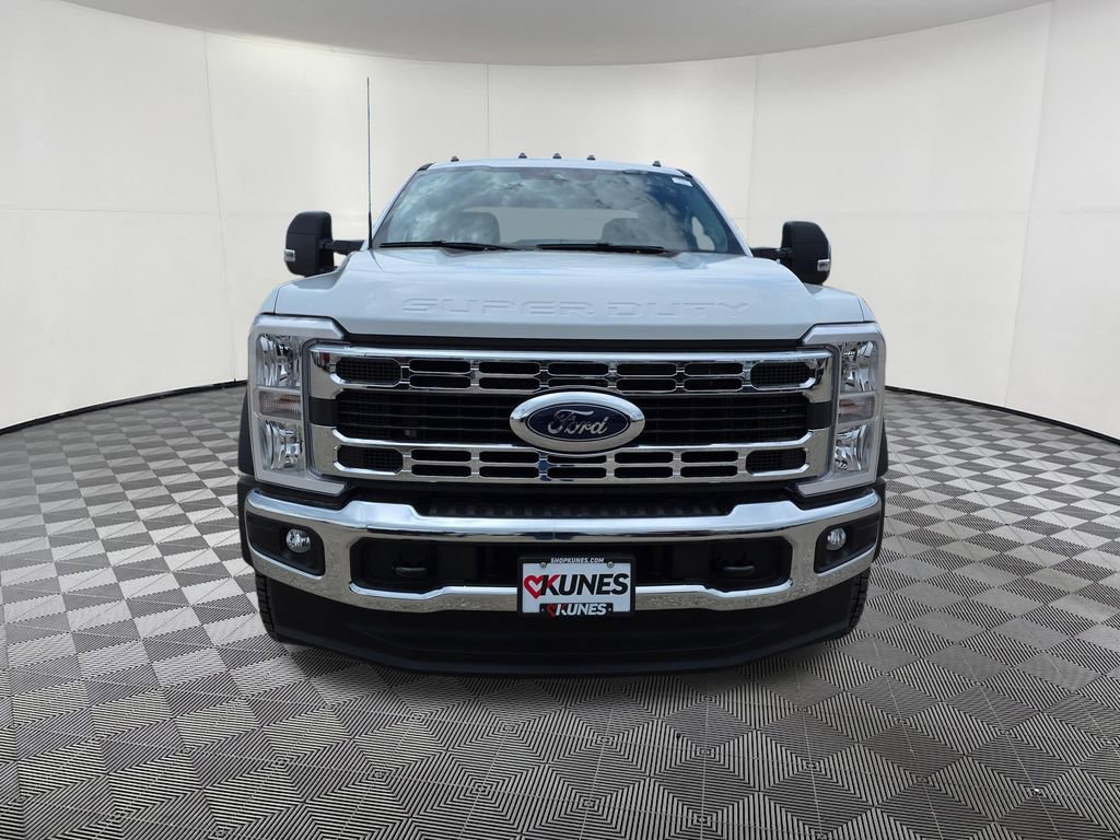 New 2026 Ford F550 4x4 SuperCab Super Duty w/ XLT Value Package image 2