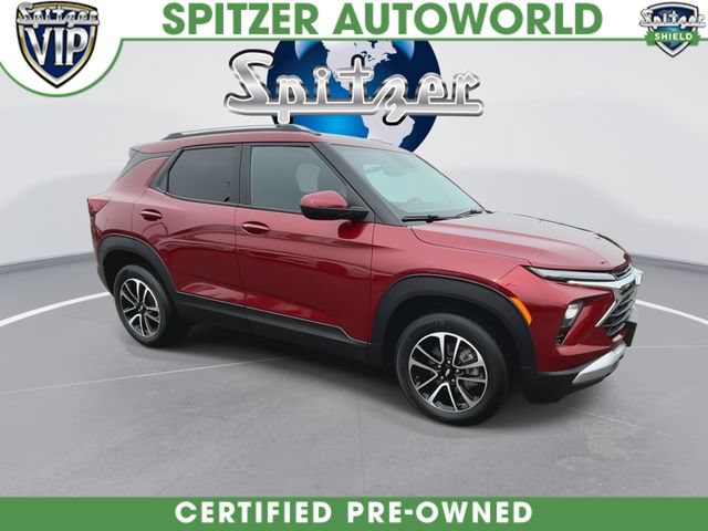 Used 2025 Chevrolet TrailBlazer LT w/ LT Cold Weather Package AWD/4WD image 2