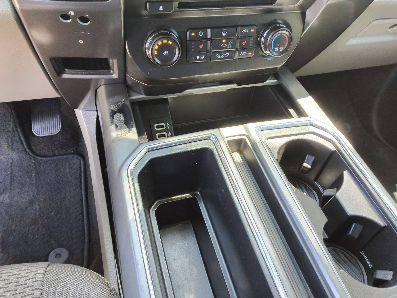 Used 2018 Ford F150 XLT w/ Equipment Group 302A Luxury RWD image 16