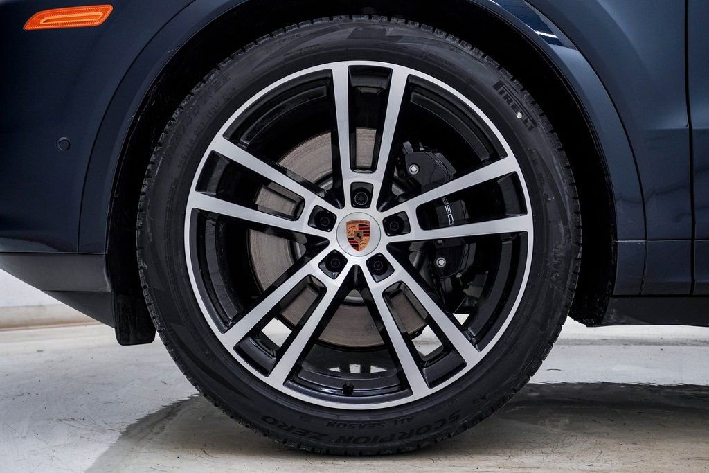 New 2026 Porsche Cayenne S image 13