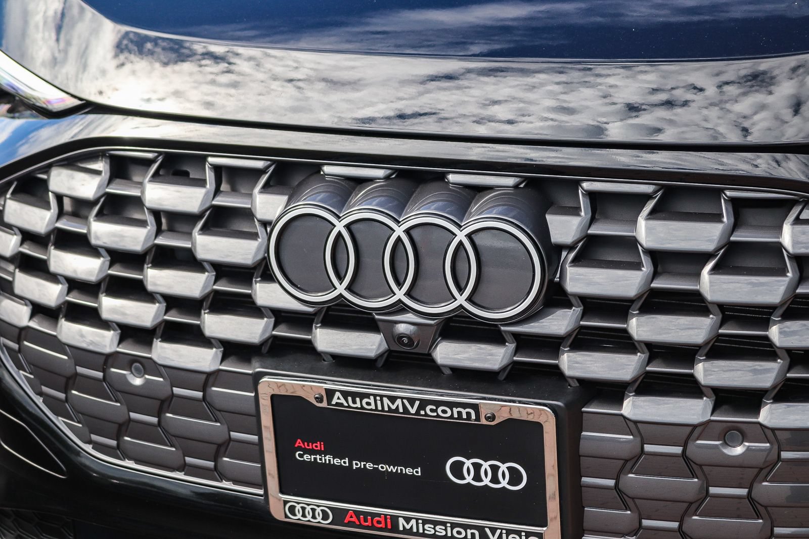 Certified 2025 Audi Q5 Prestige AWD/4WD image 13