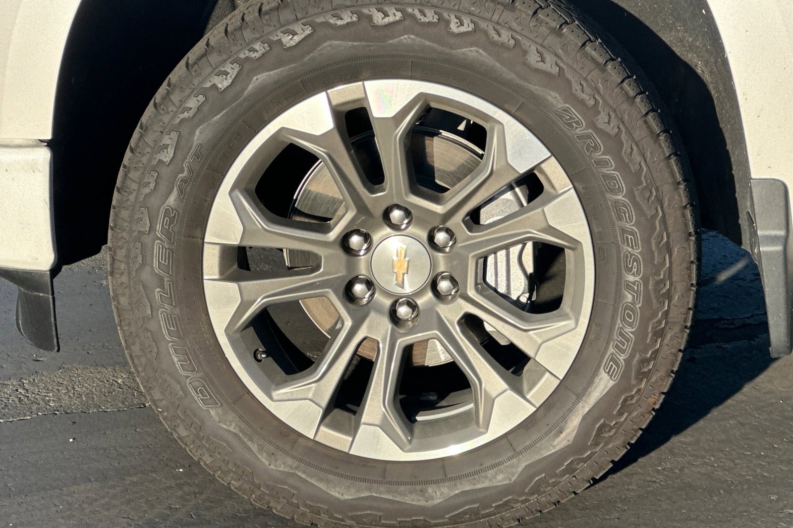 Used 2025 Chevrolet Silverado 1500 High Country w/ Technology Package image 45