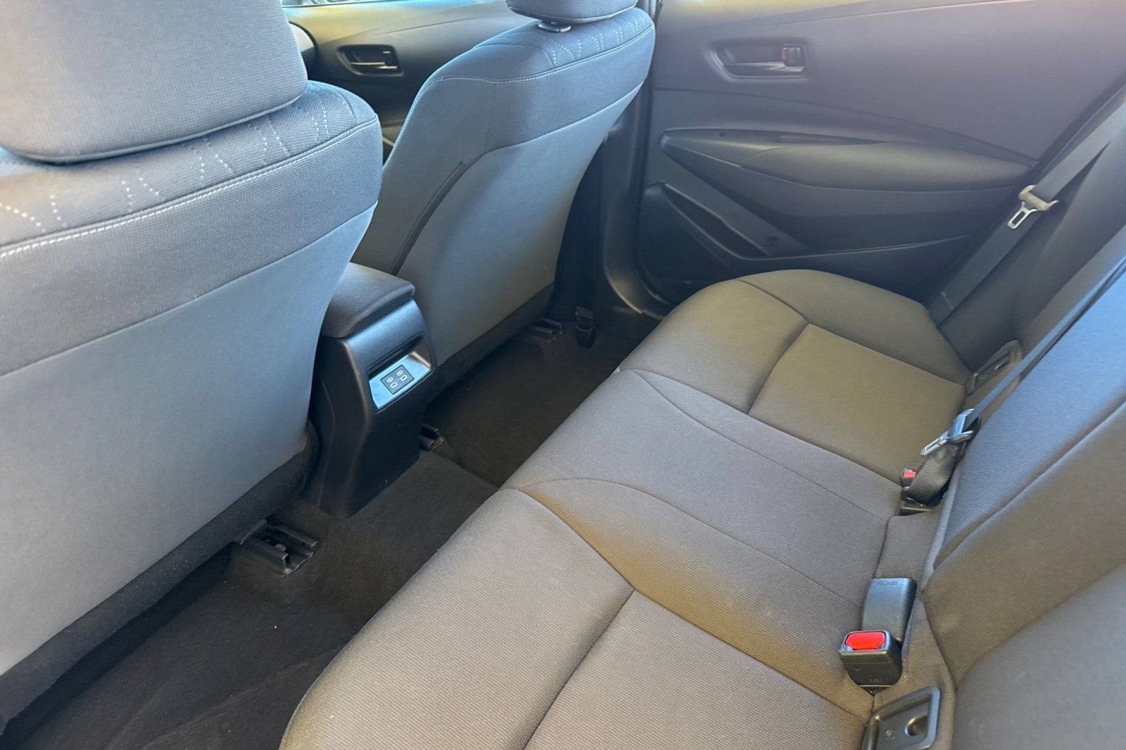 Certified 2025 Toyota Corolla LE FWD image 15