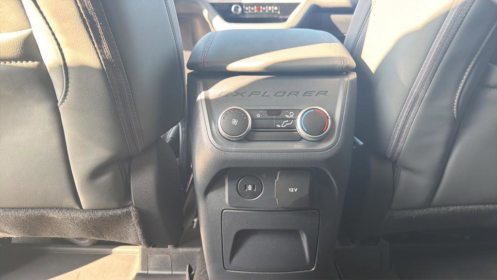 New 2026 Ford Explorer Active w/ Active Comfort Package image 33