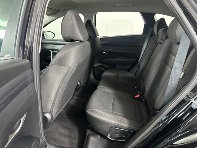 Certified 2025 Hyundai Tucson SE image 25