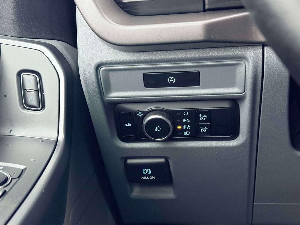 Used 2025 Ford F150 XLT w/ Equipment Group 301A Standard image 17