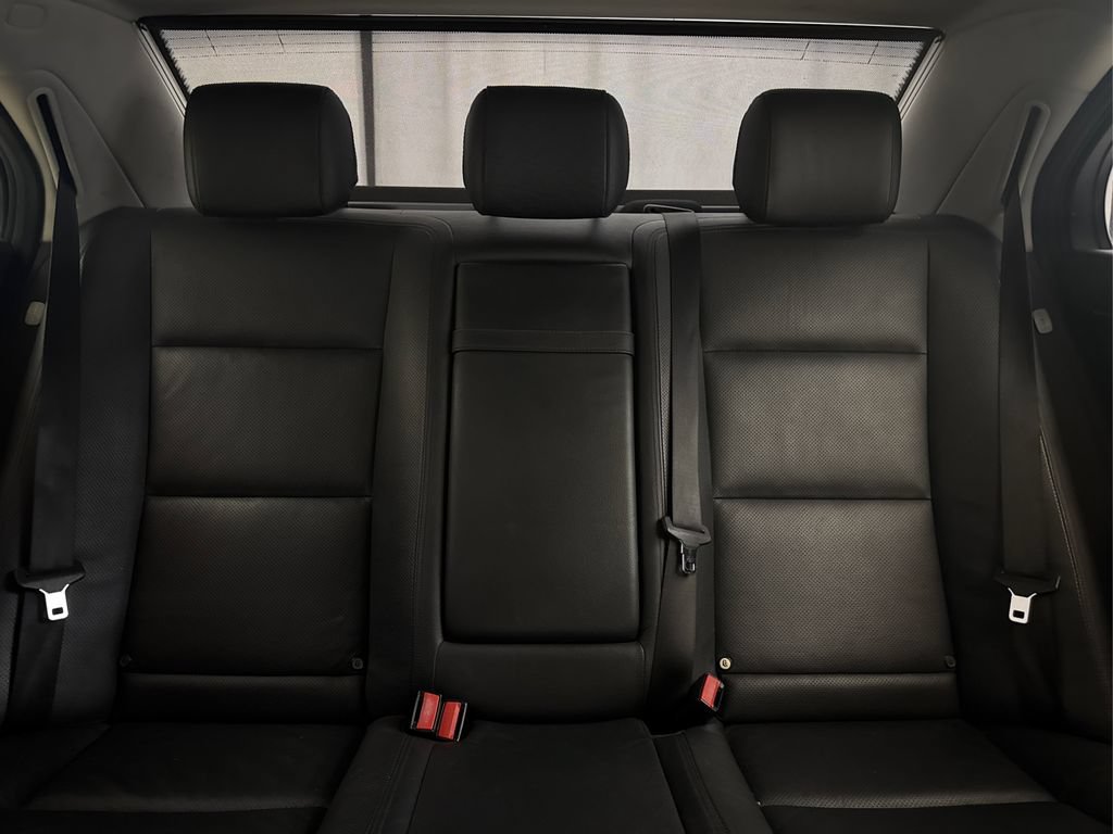 Used 2011 Mercedes-Benz S 550 image 36