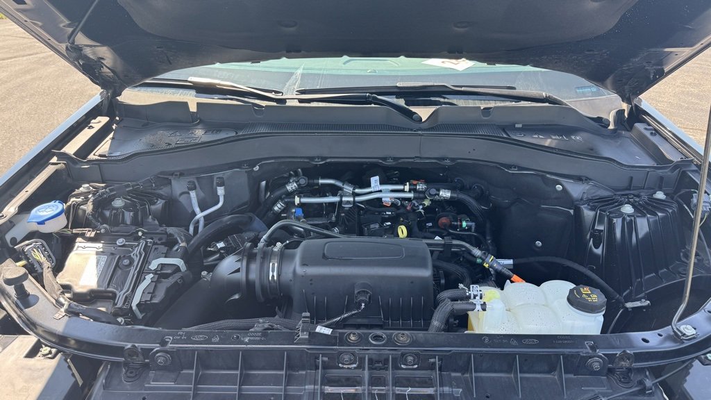 Used 2023 Ford Explorer XLT w/ Equipment Group 202A image 31