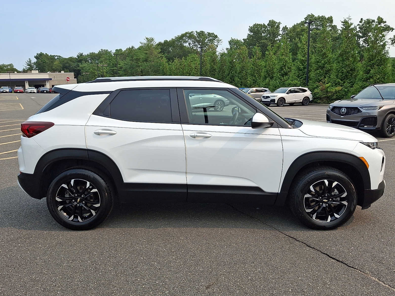 Used 2023 Chevrolet TrailBlazer LT AWD/4WD image 7