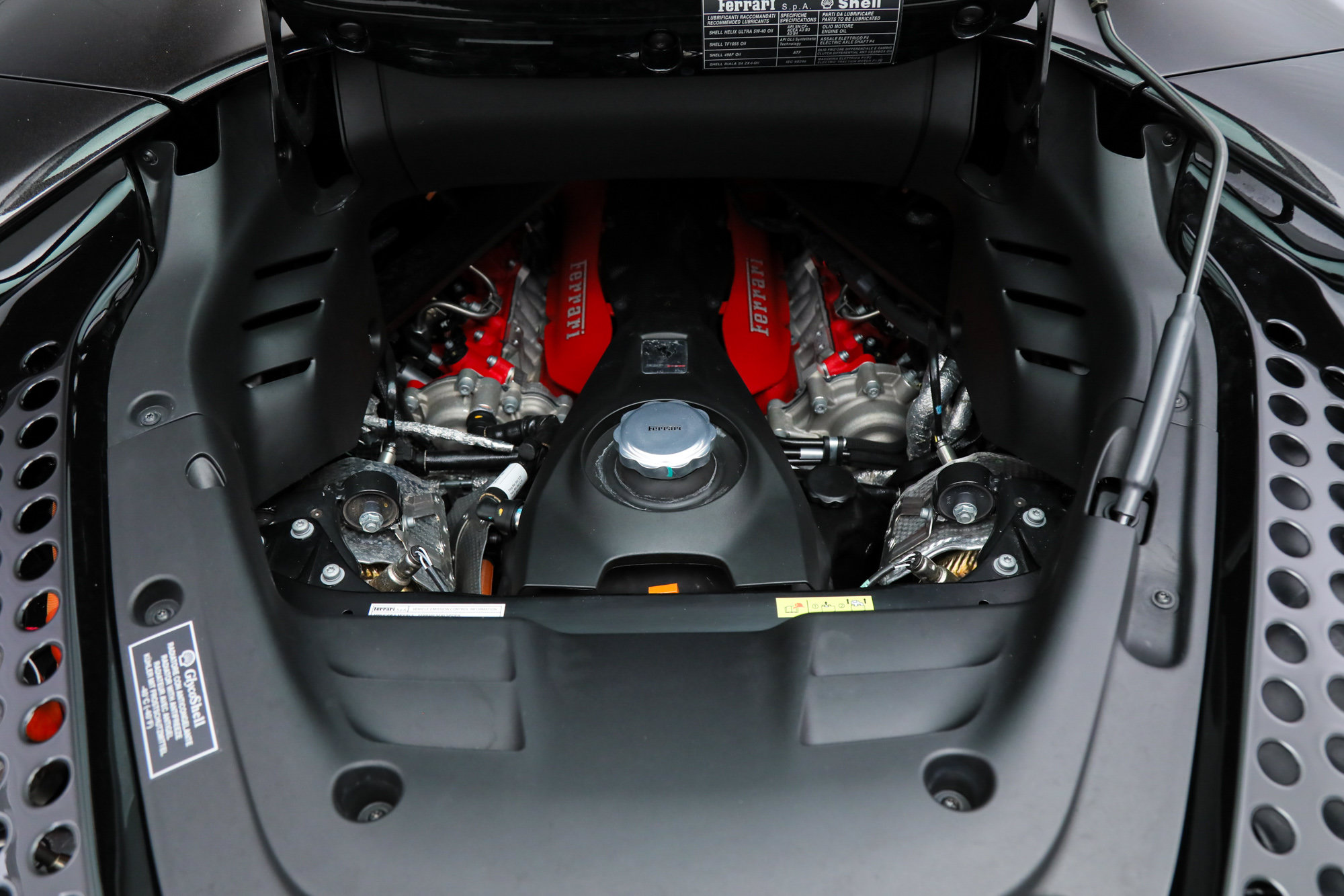 Certified 2022 Ferrari SF90 Spider AWD/4WD image 37