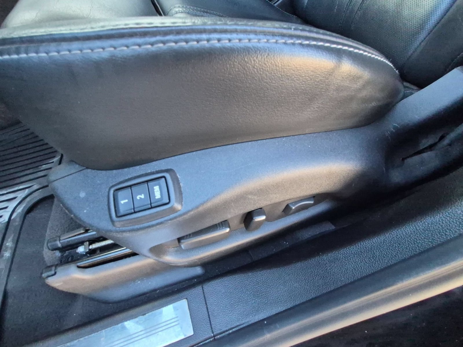 Used 2015 Cadillac SRX Luxury FWD image 25