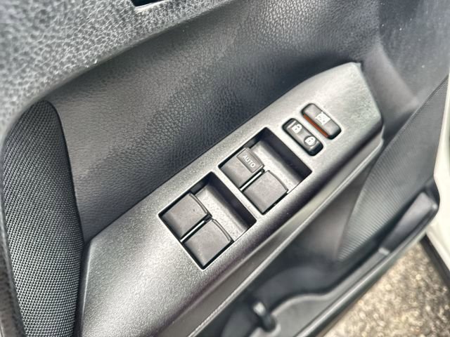 Used 2018 Toyota RAV4 LE image 21