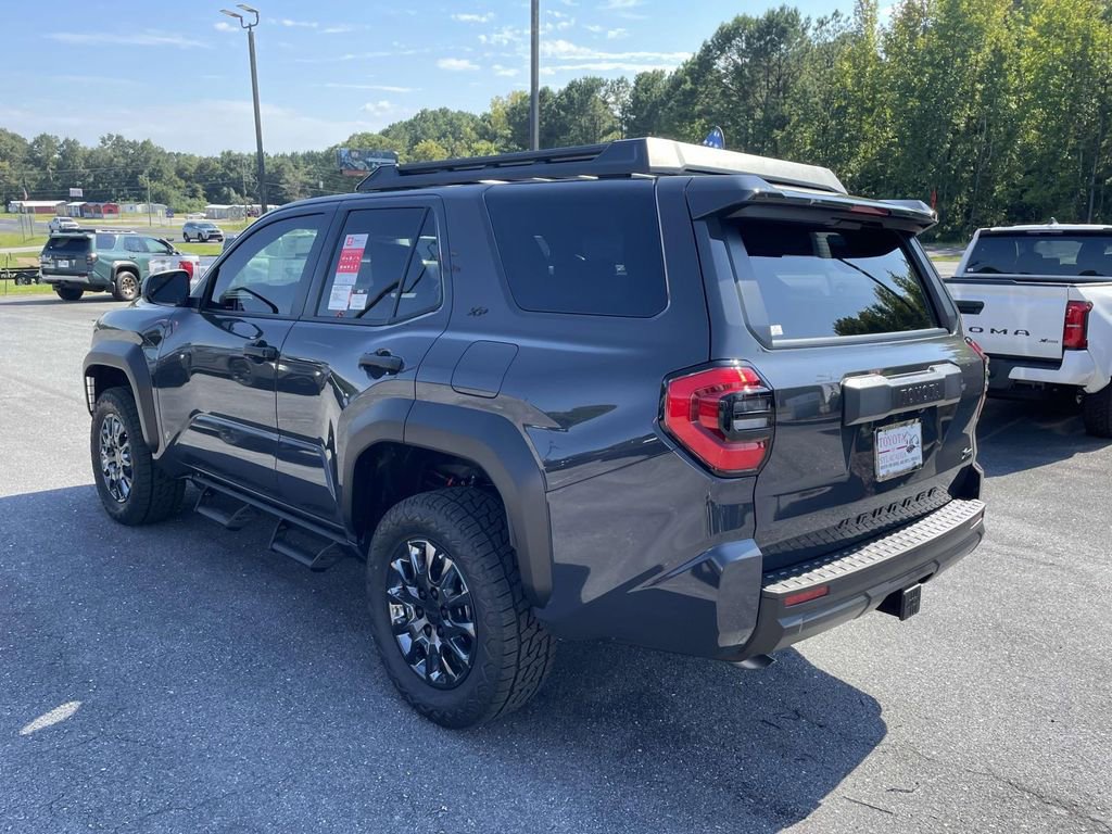 New 2025 Toyota 4Runner SR5 image 3