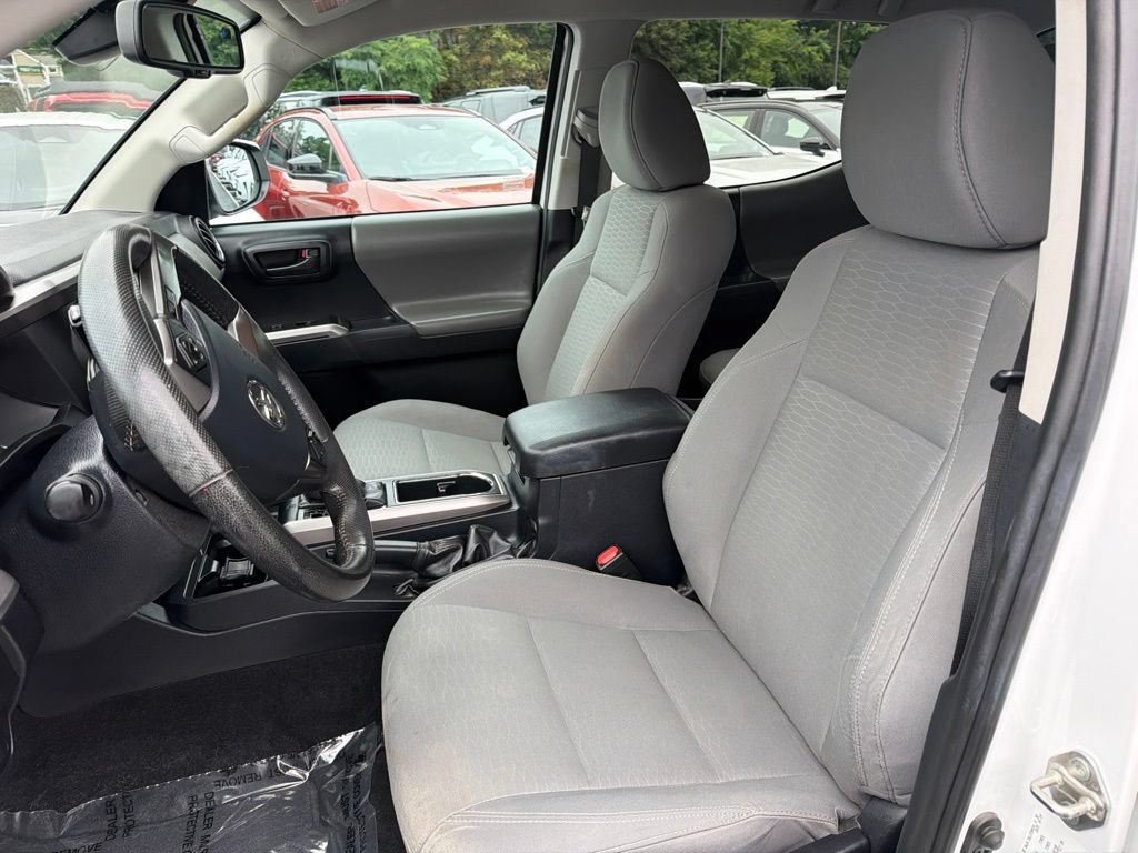Used 2019 Toyota Tacoma SR5 AWD/4WD image 20