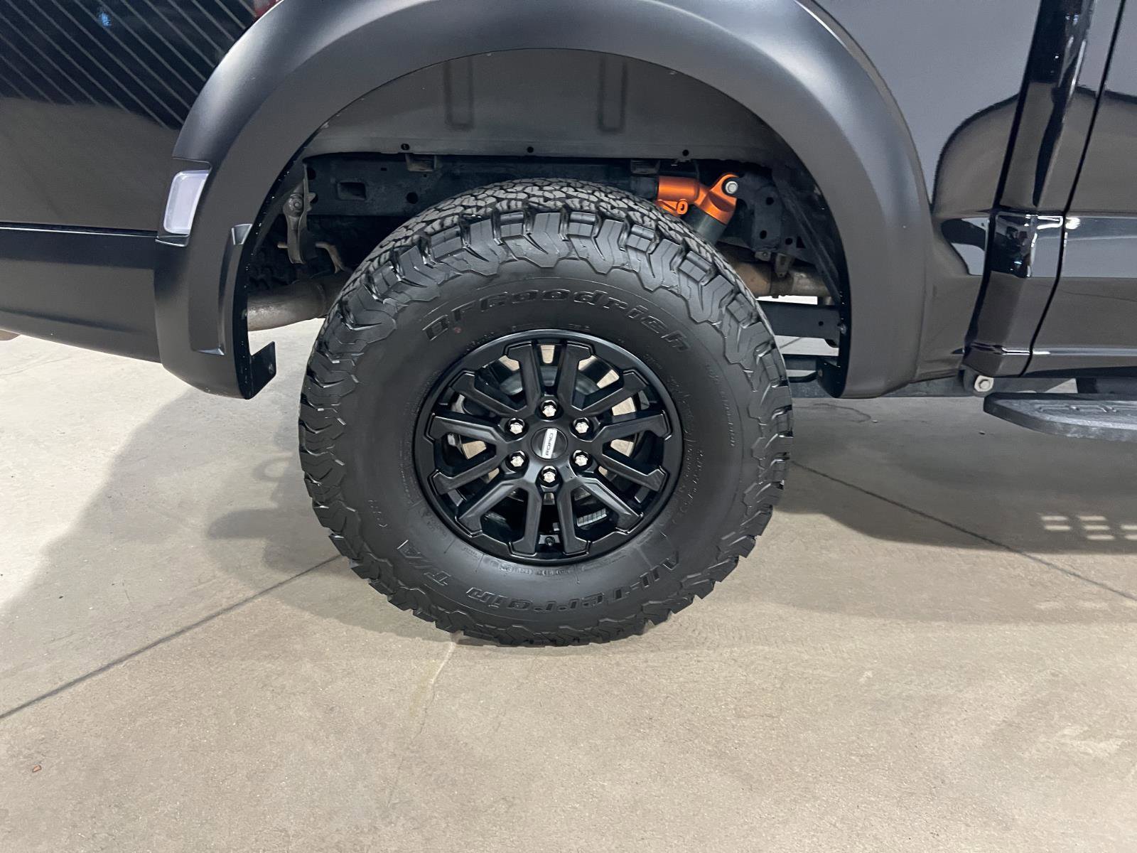 Used 2025 Ford F150 Raptor AWD/4WD image 43