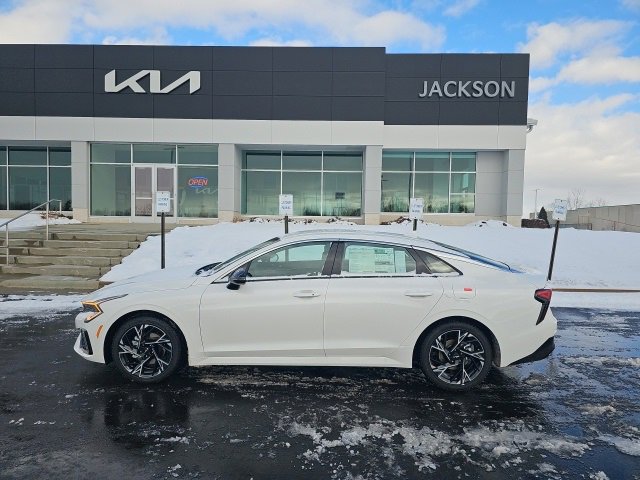 New 2026 Kia K5 GT-Line image 1