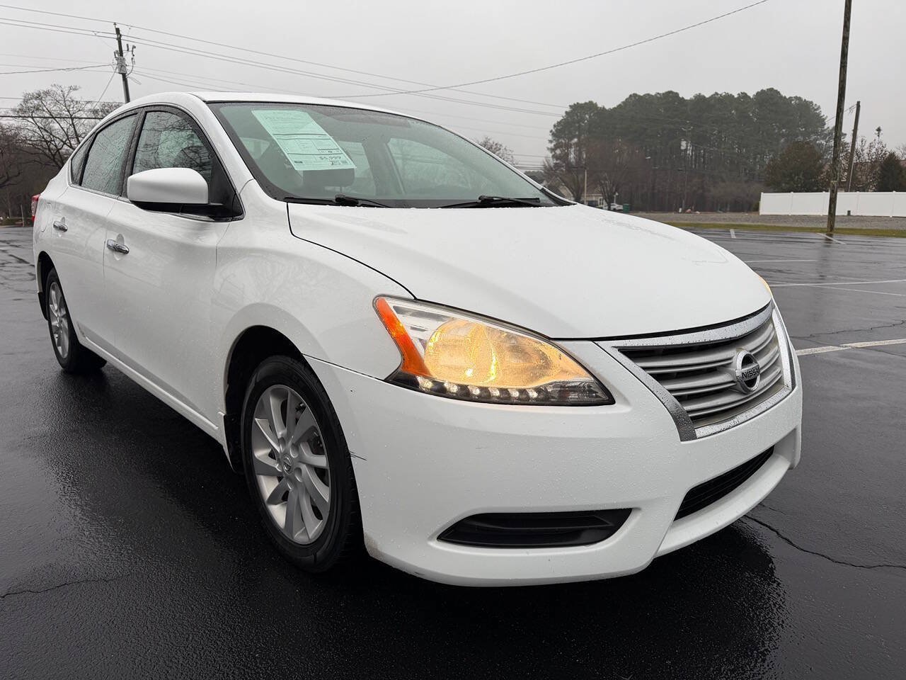 Used 2015 Nissan Sentra SV w/ Style Package FWD image 4