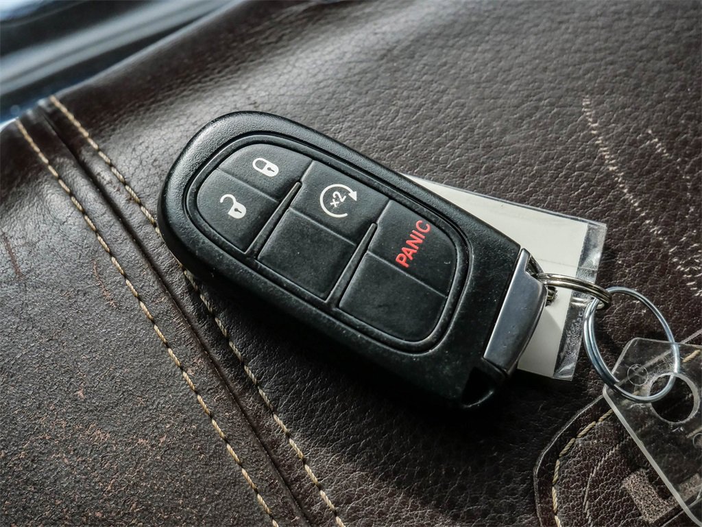 Used 2018 RAM 1500 Laramie Longhorn image 44