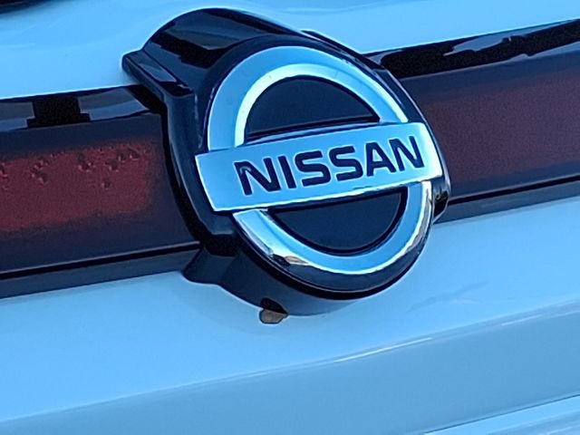 Used 2021 Nissan Kicks S image 29