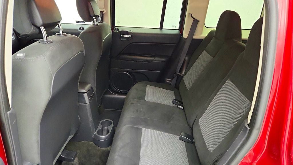 Used 2017 Jeep Patriot Latitude FWD image 19