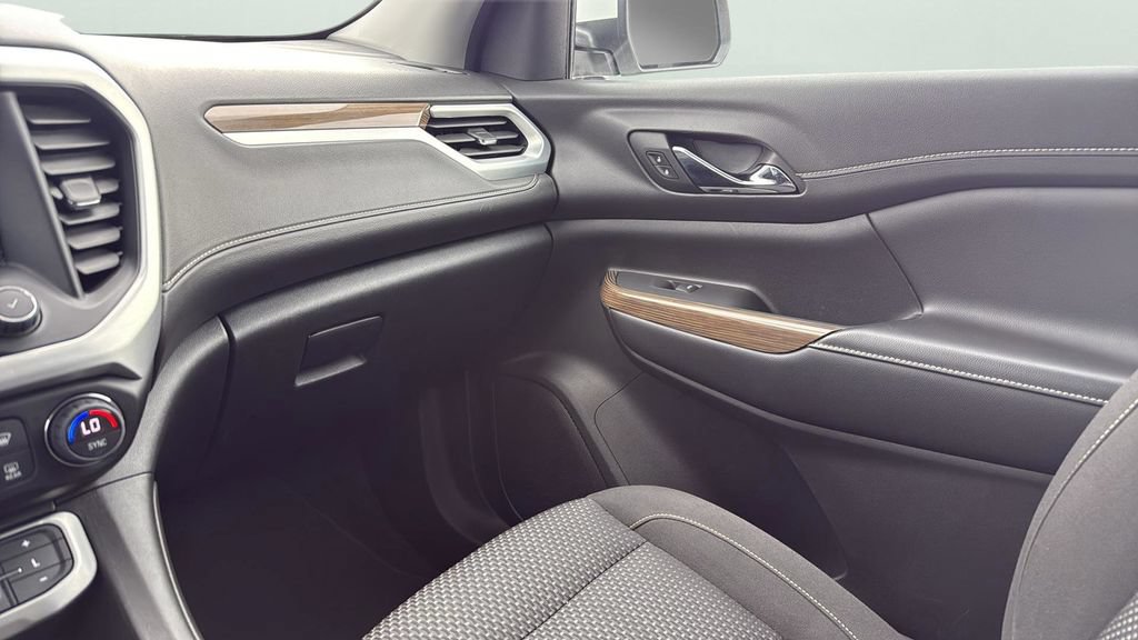 Used 2023 GMC Acadia SLE FWD image 21