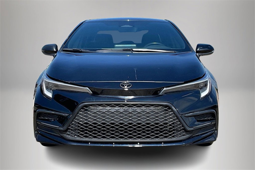 Used 2024 Toyota Corolla SE image 3