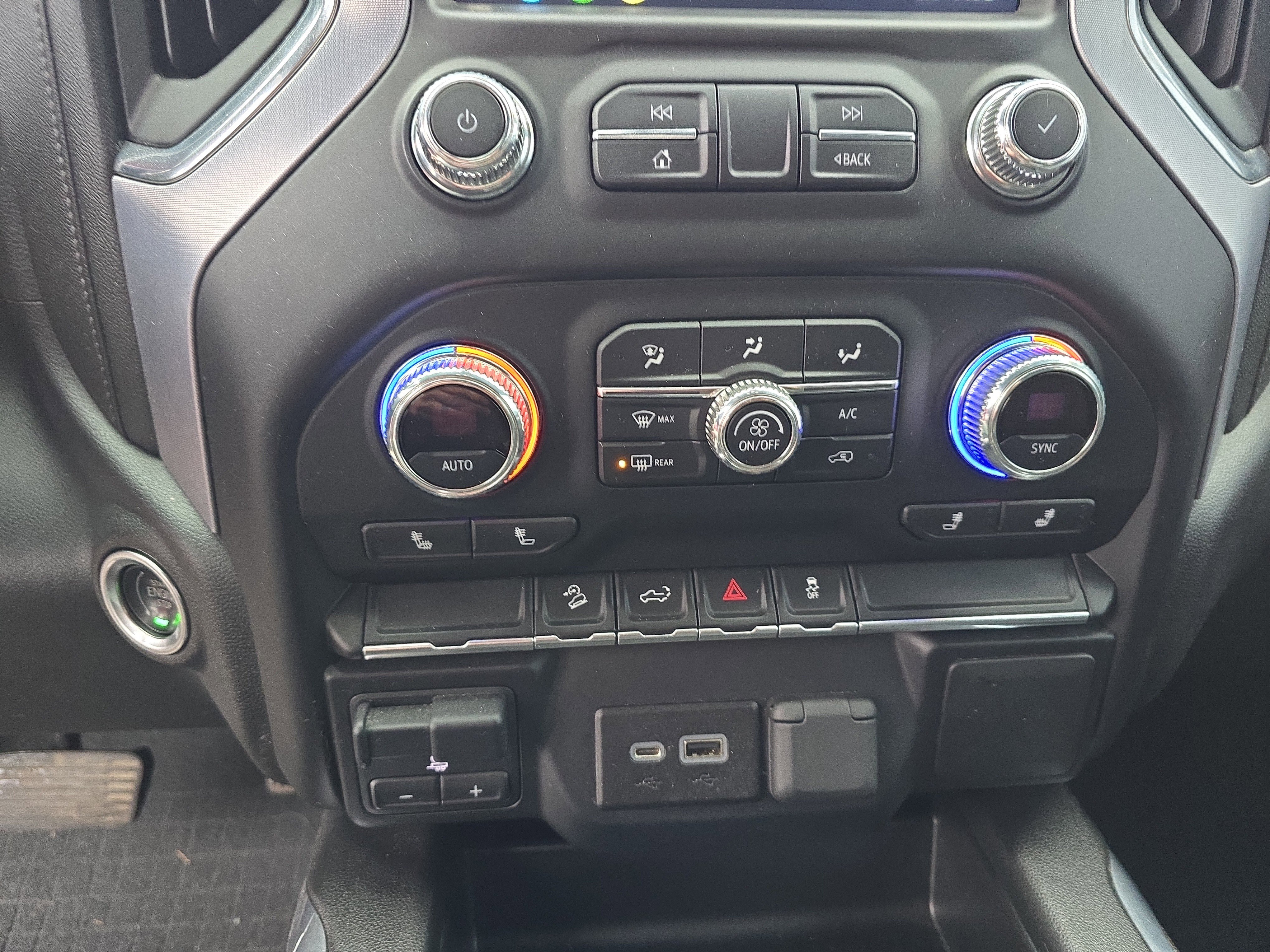 Used 2022 GMC Sierra 2500 SLE w/ SLE Value Package; image 25