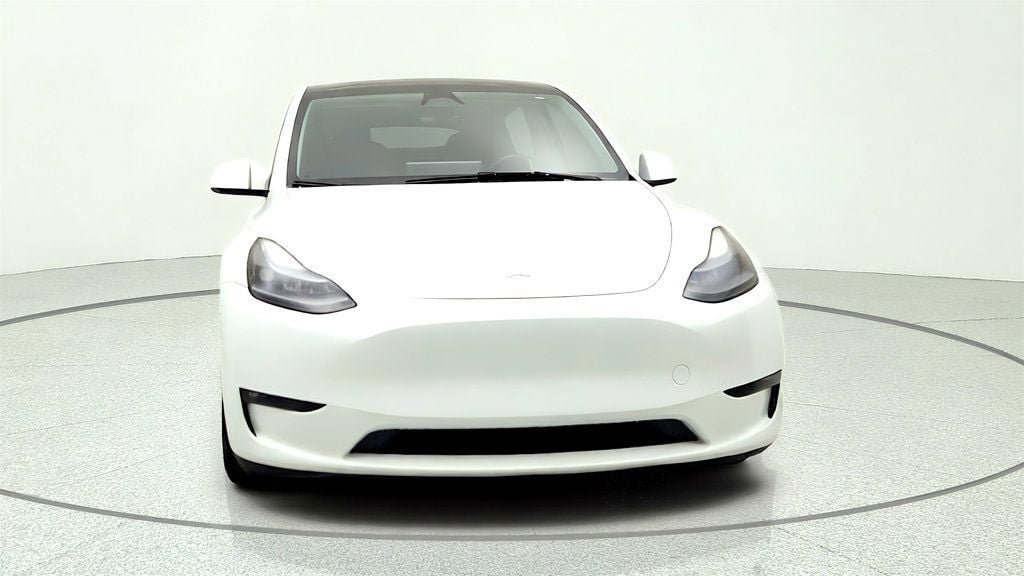Used 2024 Tesla Model Y Performance AWD/4WD image 2
